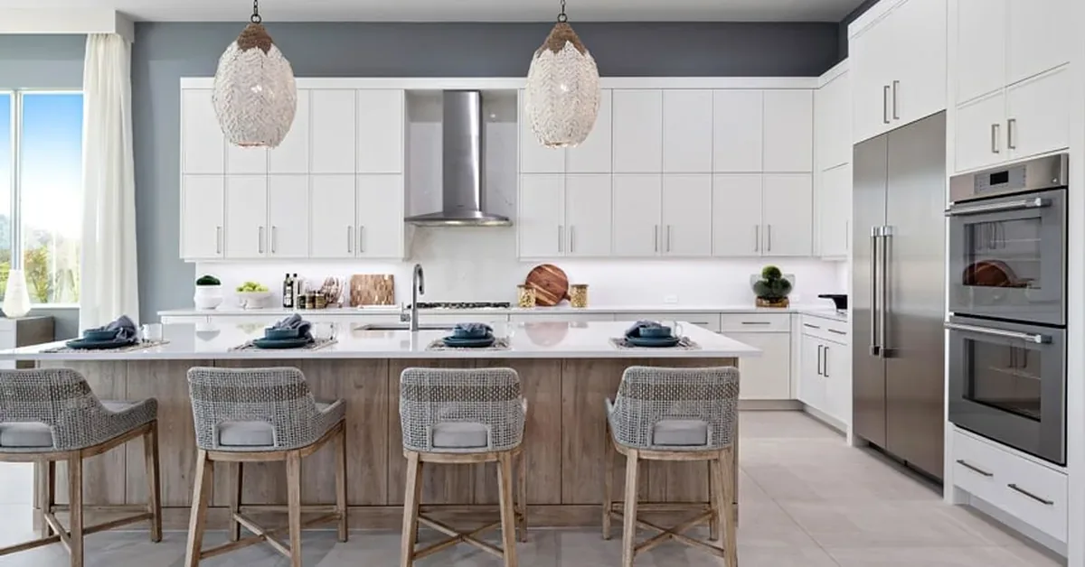 Tesoro White Kitchen