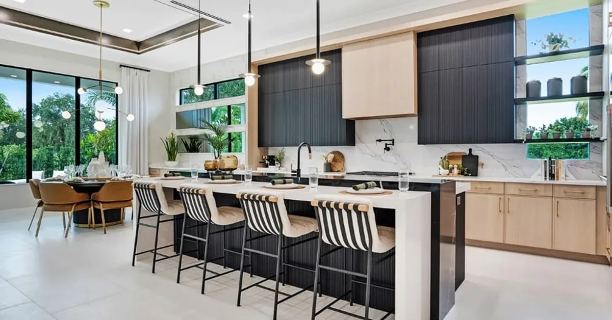 Tesoro Black White Kitchen